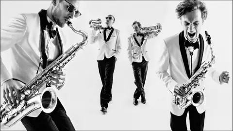 2x2 SAXOPHONE QUARTET