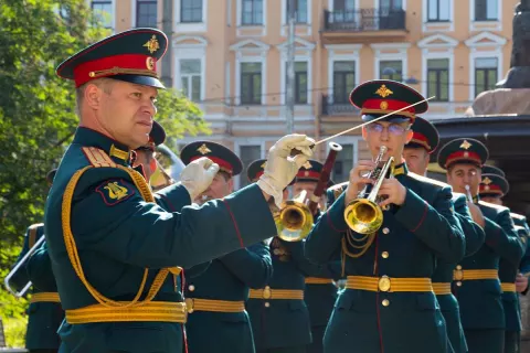 Музыка в блеске мундиров