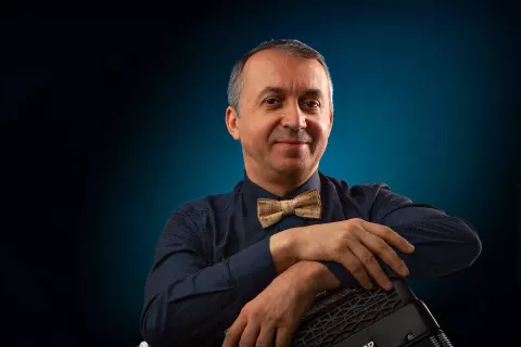 Андрей Горбачев и оркестр «Скоморохи»