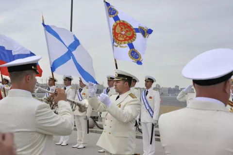Праздничный концерт «В городском саду играет…»